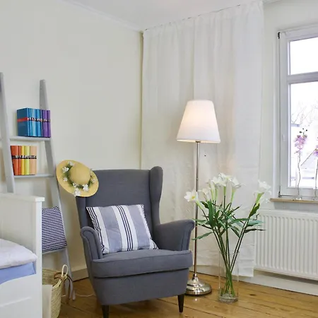 Strandnahe Mit 3 Schlafzimmern Und Balkon, Vergissmeinnicht 02, Apartament Binz