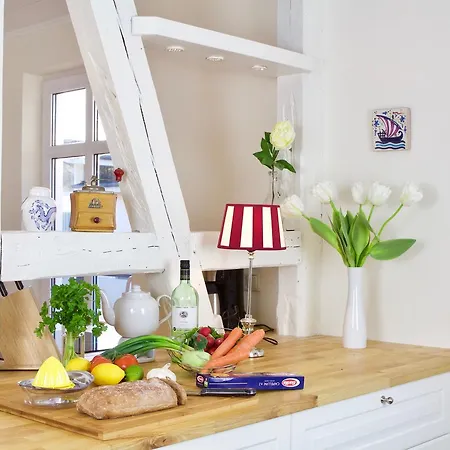 Strandnahe Mit 3 Schlafzimmern Und Balkon, Vergissmeinnicht 02, Binz