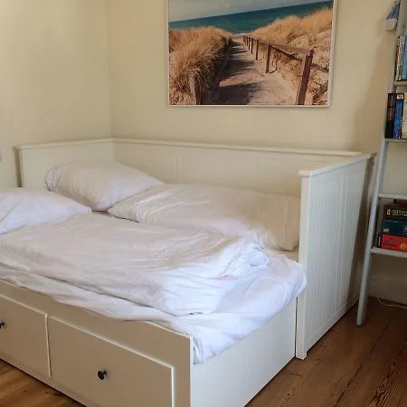 Strandnahe Mit 3 Schlafzimmern Und Balkon, Vergissmeinnicht 02,